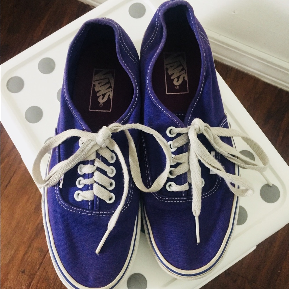 Vans Men’s 8, Women’s 9.5